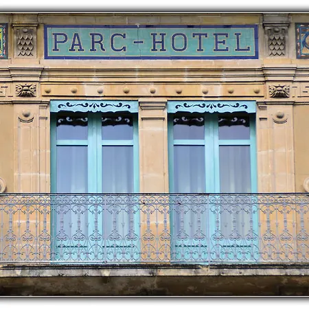 Hotell Du Parc Salies-de-Béarn